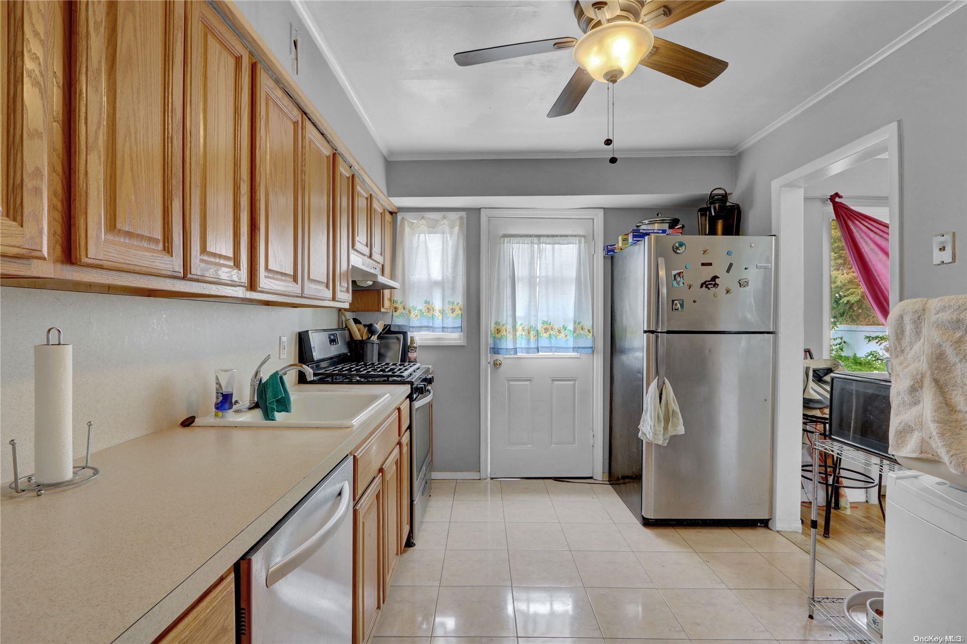 235 Lincoln Place, Franklin Square, New York image 2
