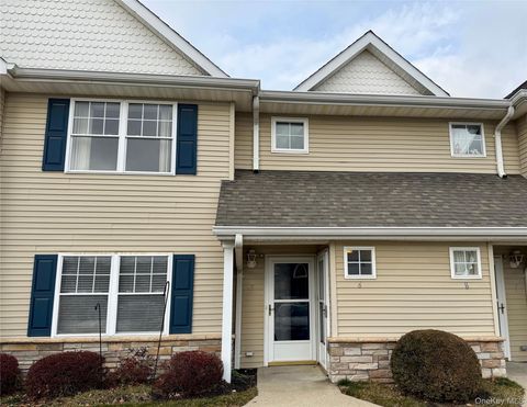 Photo of 6 Morley Circle, Melville, NY 11747 (MLS # 951893)