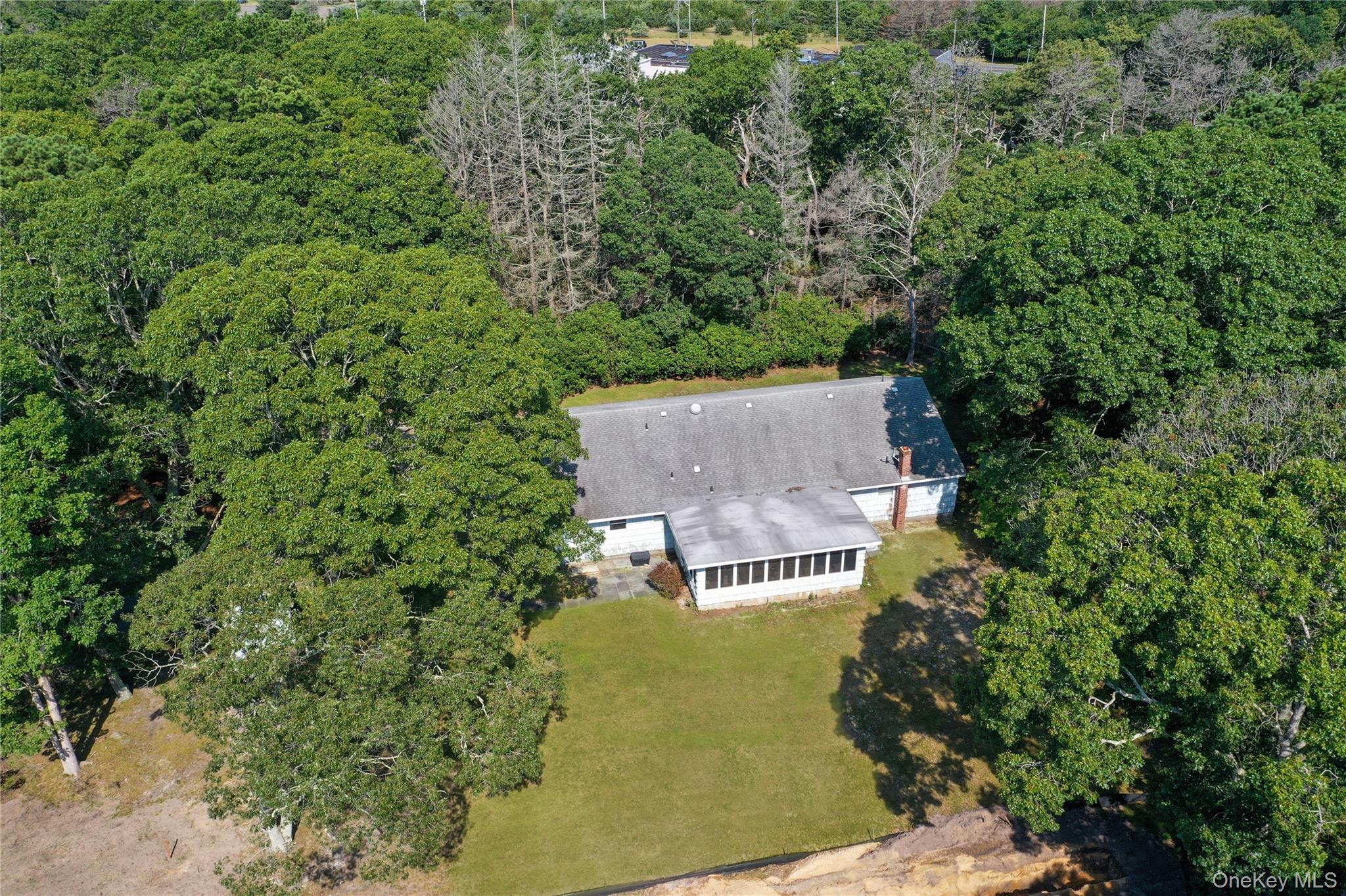 77 Montauk Highway
