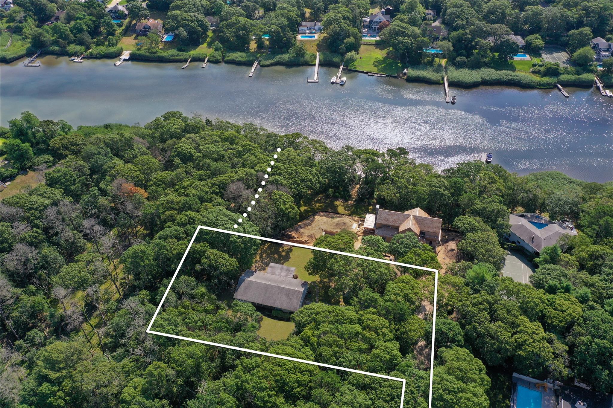 77 Montauk Highway