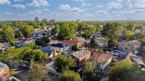 53-40 198 Street Fresh Meadows NY 11365