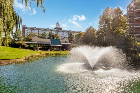 Photo of 100 Hilton Avenue #M27, Garden City, NY 11530 (MLS # 915105)