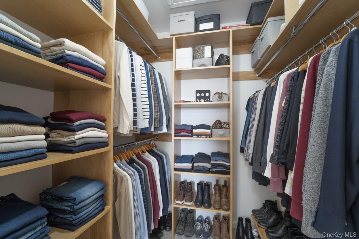 Long Beach, New York 11561, United States, 3 Bedrooms Bedrooms, ,2 BathroomsBathrooms,Residential,Active,249401