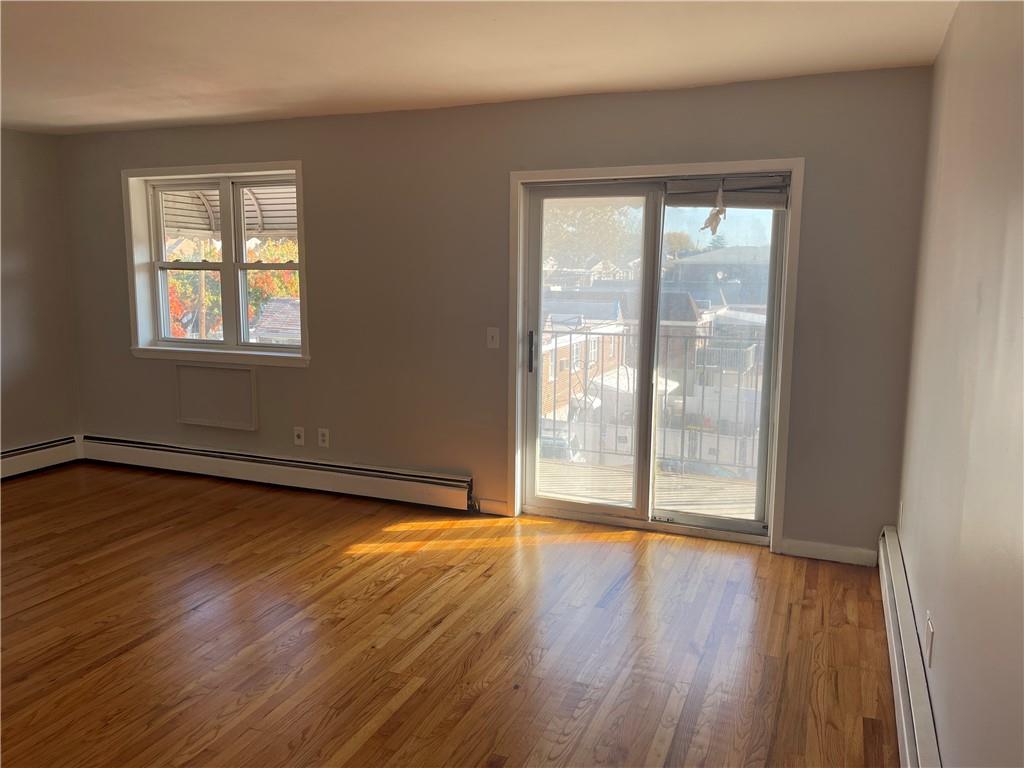 Rental Property at Fairfax Avenue 3, Bronx, New York - Bedrooms: 3 
Bathrooms: 2 
Rooms: 4  - $3,500 MO.