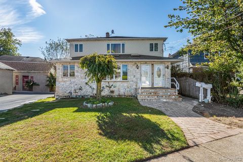 47 Jackson Avenue Mineola NY 11501