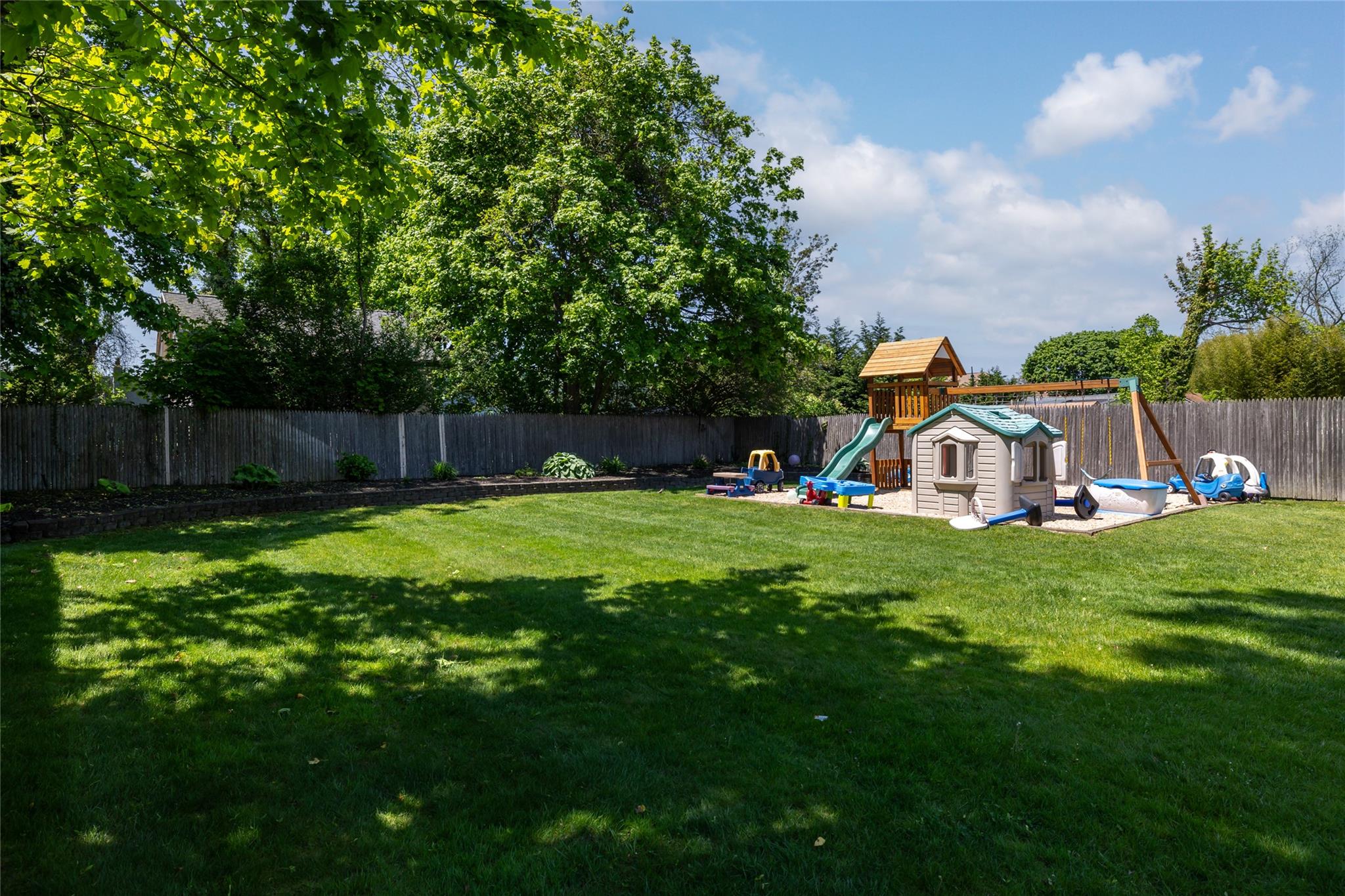 12 Macon Avenue, Sayville, New York image 18