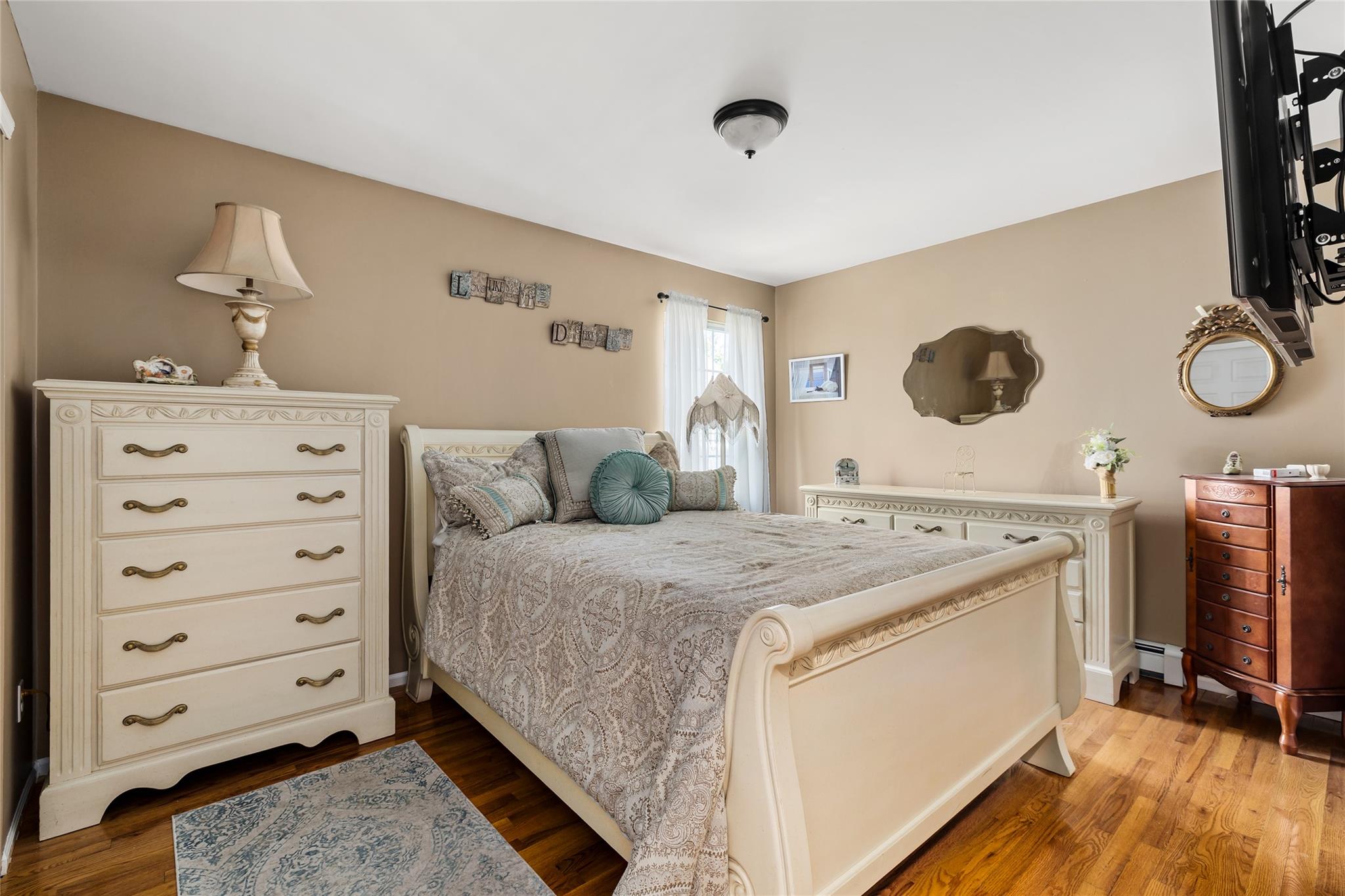 12 Macon Avenue, Sayville, New York image 6