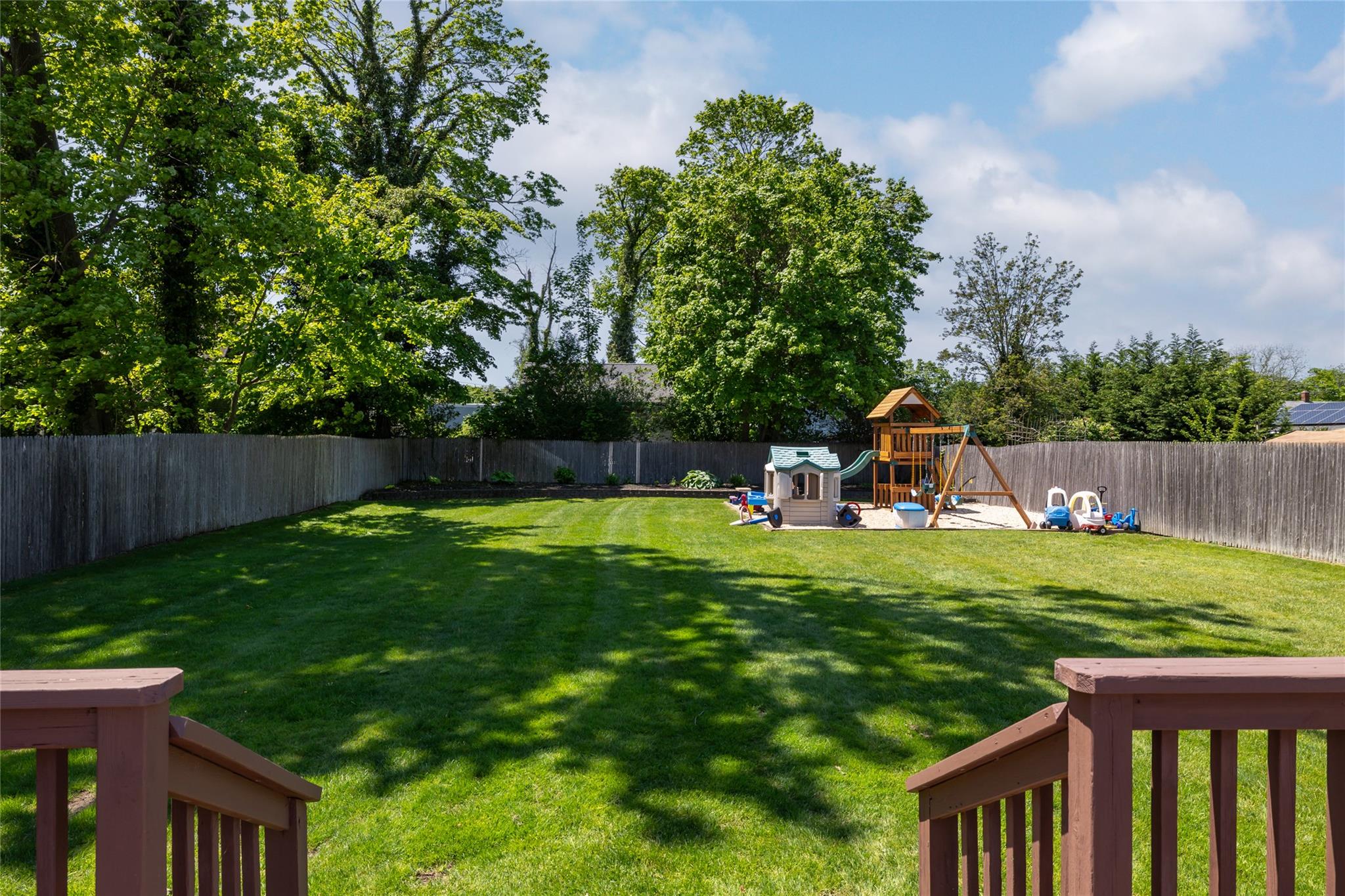 12 Macon Avenue, Sayville, New York image 17