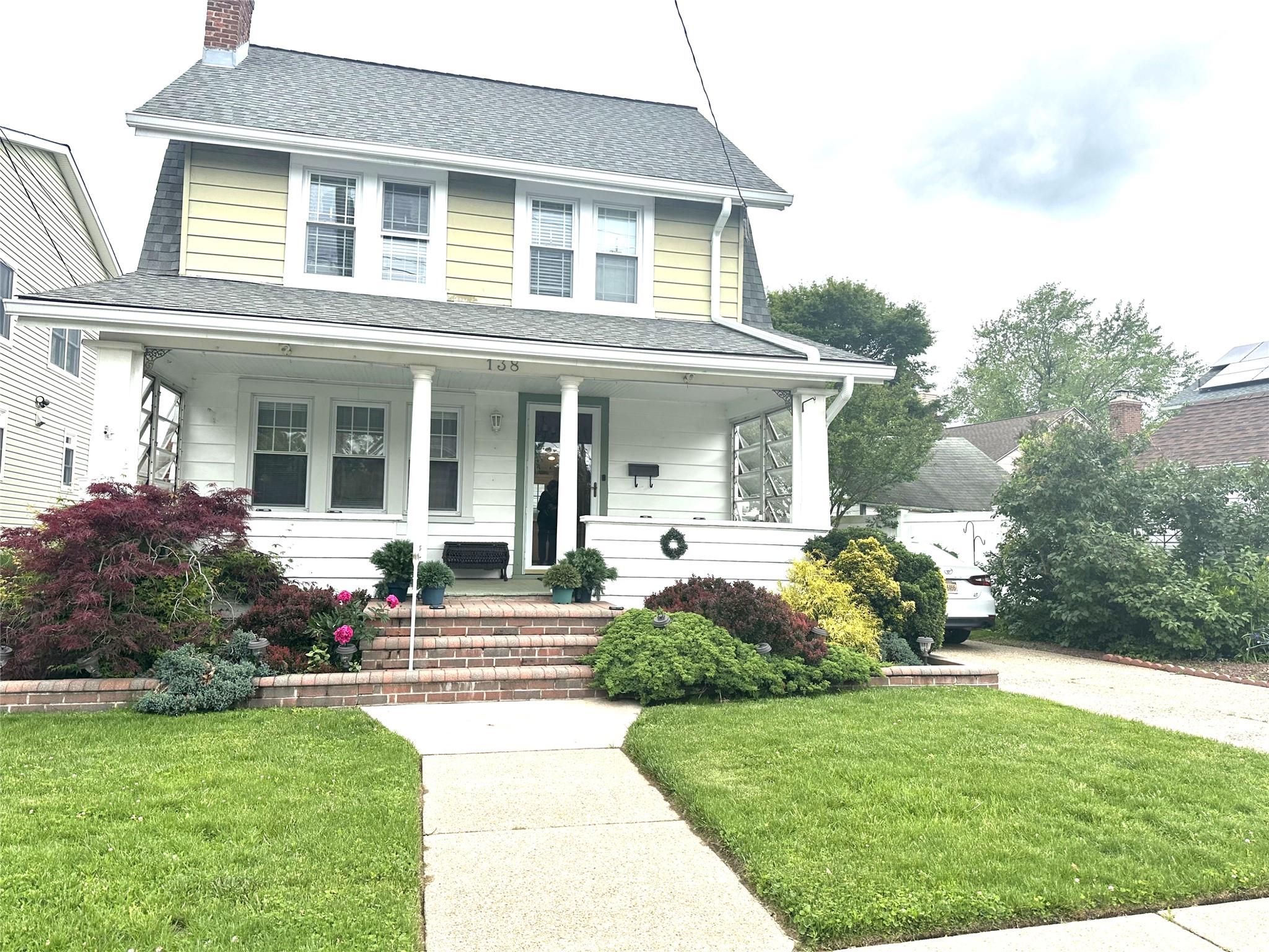 138 Oceanview Road, East Rockaway, New York image 1