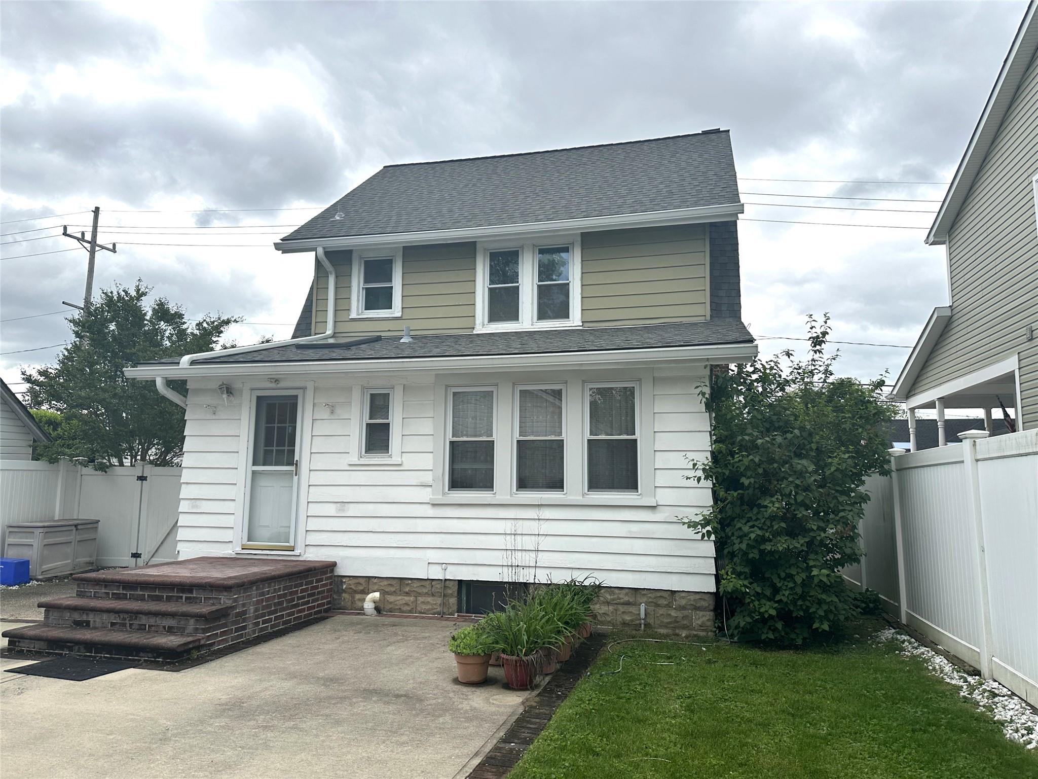 138 Oceanview Road, East Rockaway, New York image 3