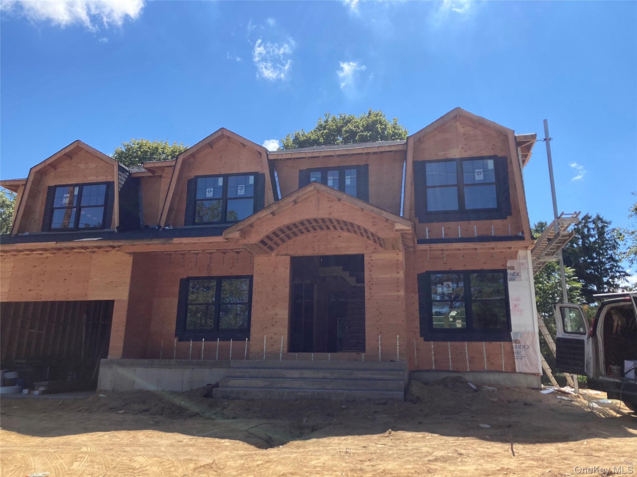 130 Syosset Woodbury Road