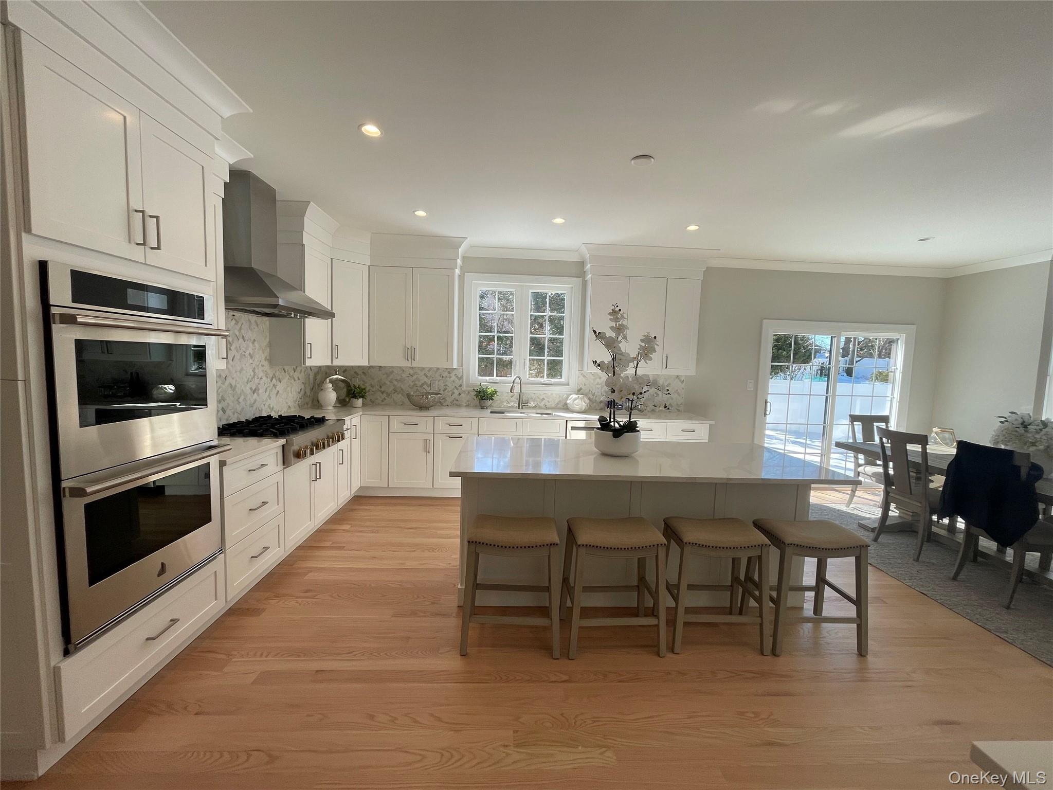 130 Syosset Woodbury Road