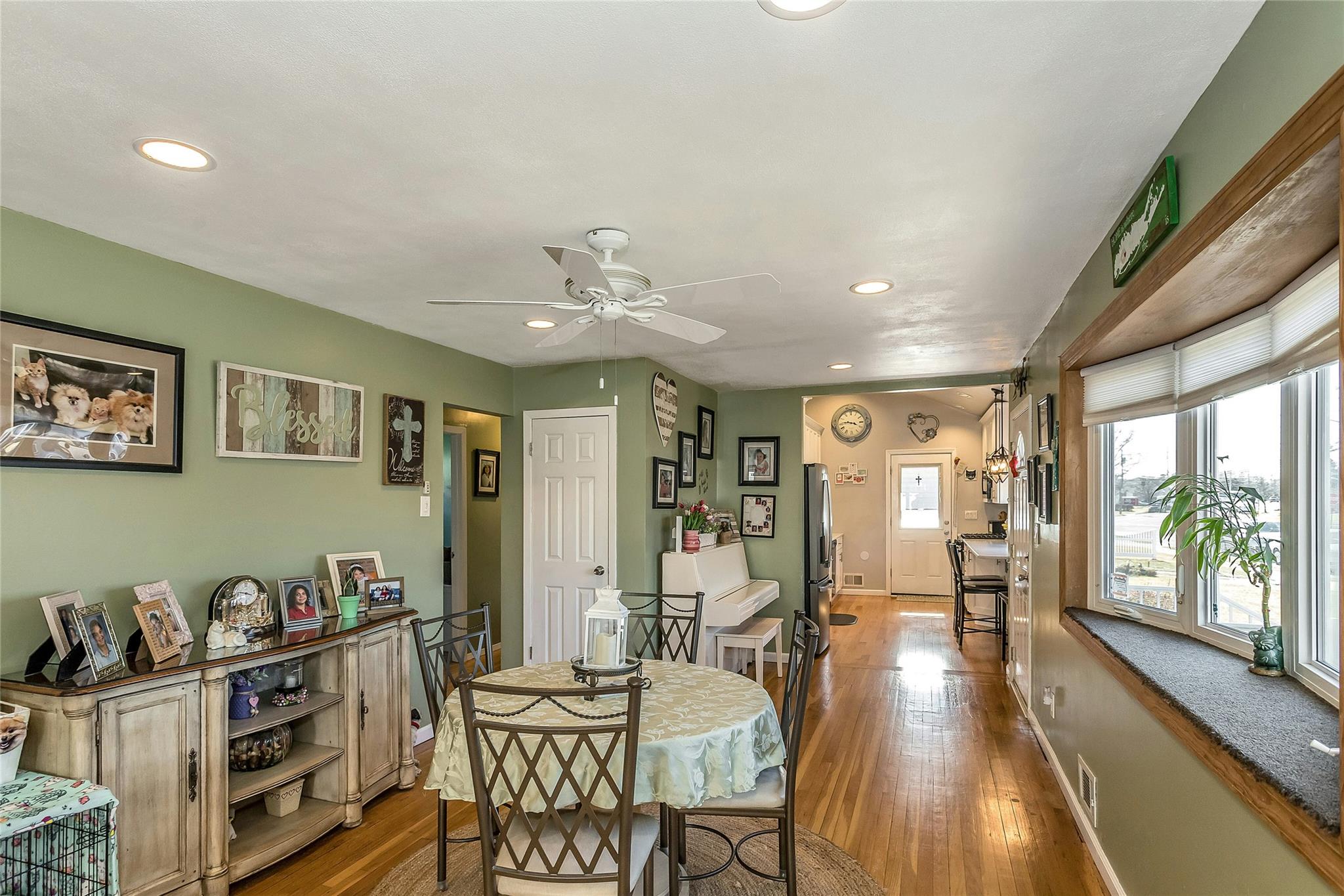 14 Michel Avenue Ave, Oyster Bay, New York image 5