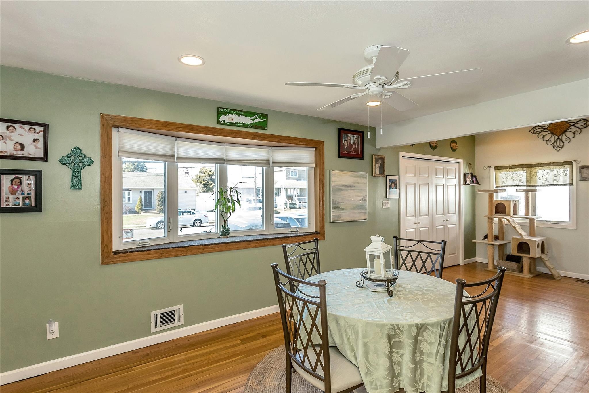 14 Michel Avenue Ave, Oyster Bay, New York image 12