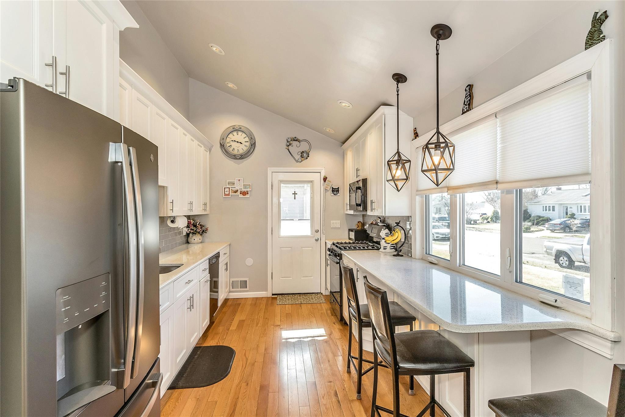 14 Michel Avenue Ave, Oyster Bay, New York image 14
