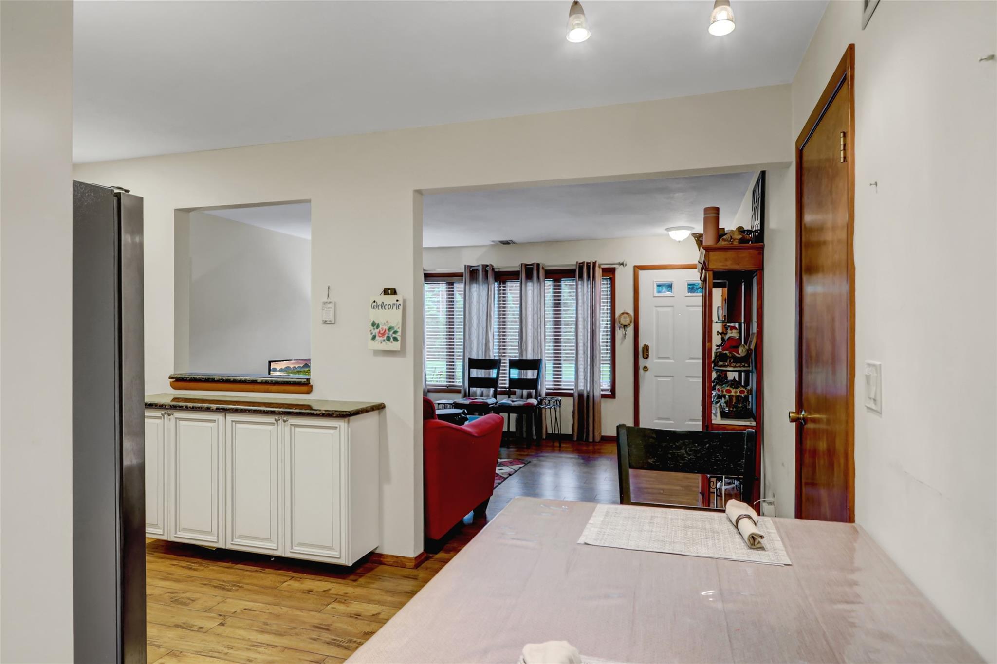 20 Laurel Ave Ave #83, East Islip, New York image 9