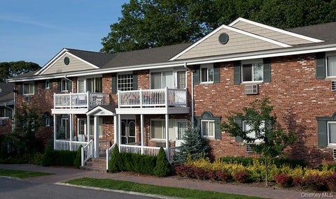 Photo of 457 Lincoln Boulevard #4-1H, Hauppauge, NY 11788 (MLS # 1046997)