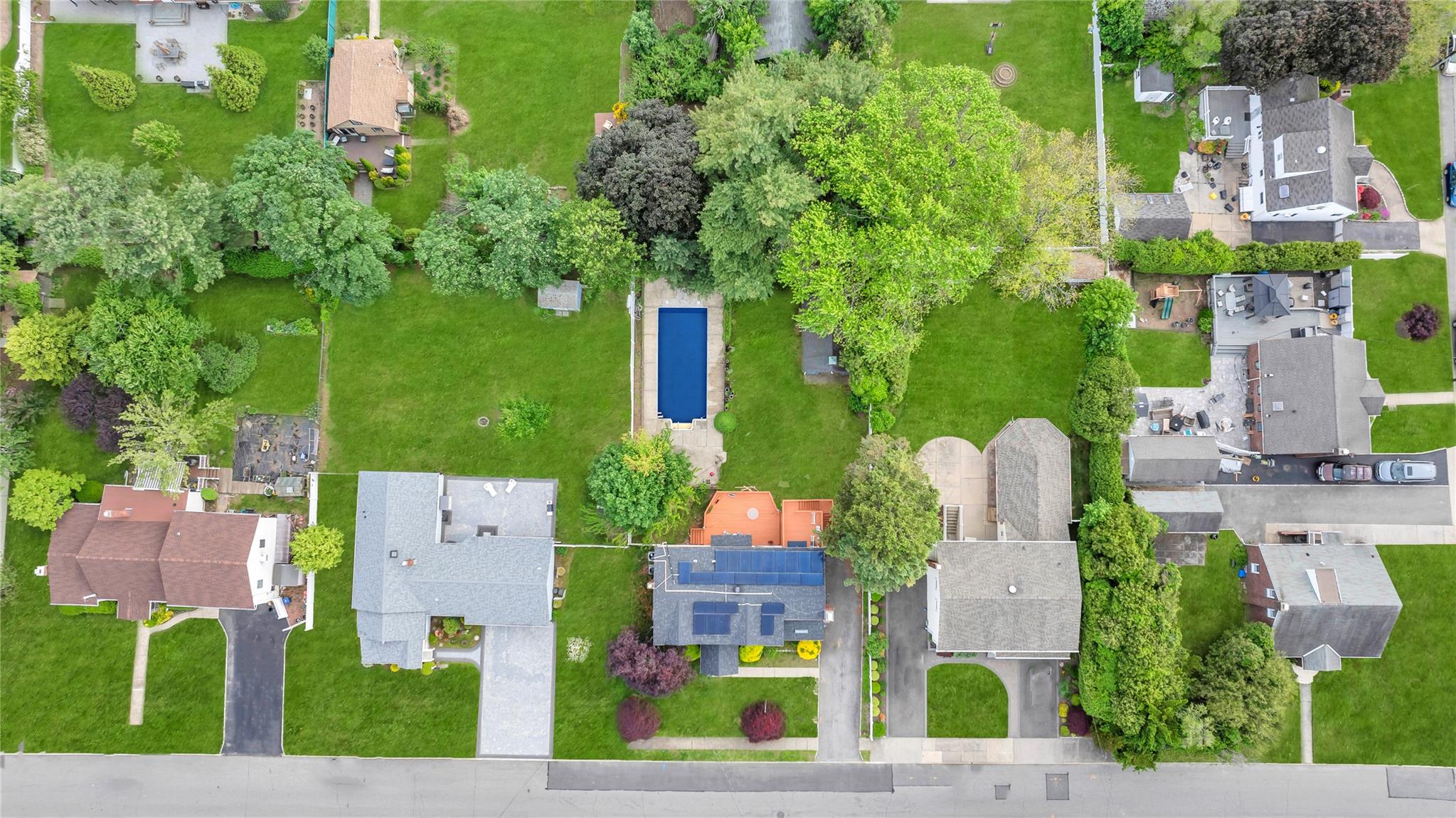 219 Evergreen Avenue, Bethpage, New York image 2