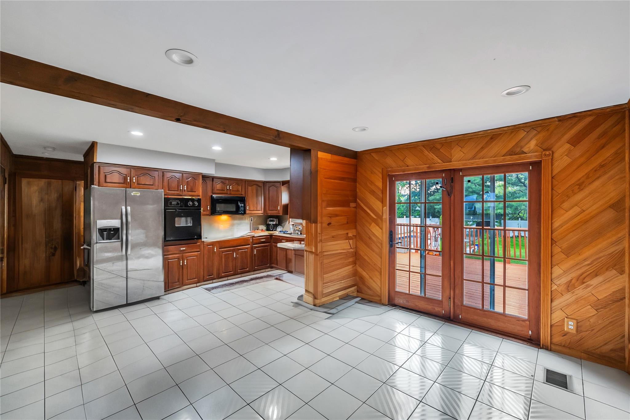 219 Evergreen Avenue, Bethpage, New York image 11