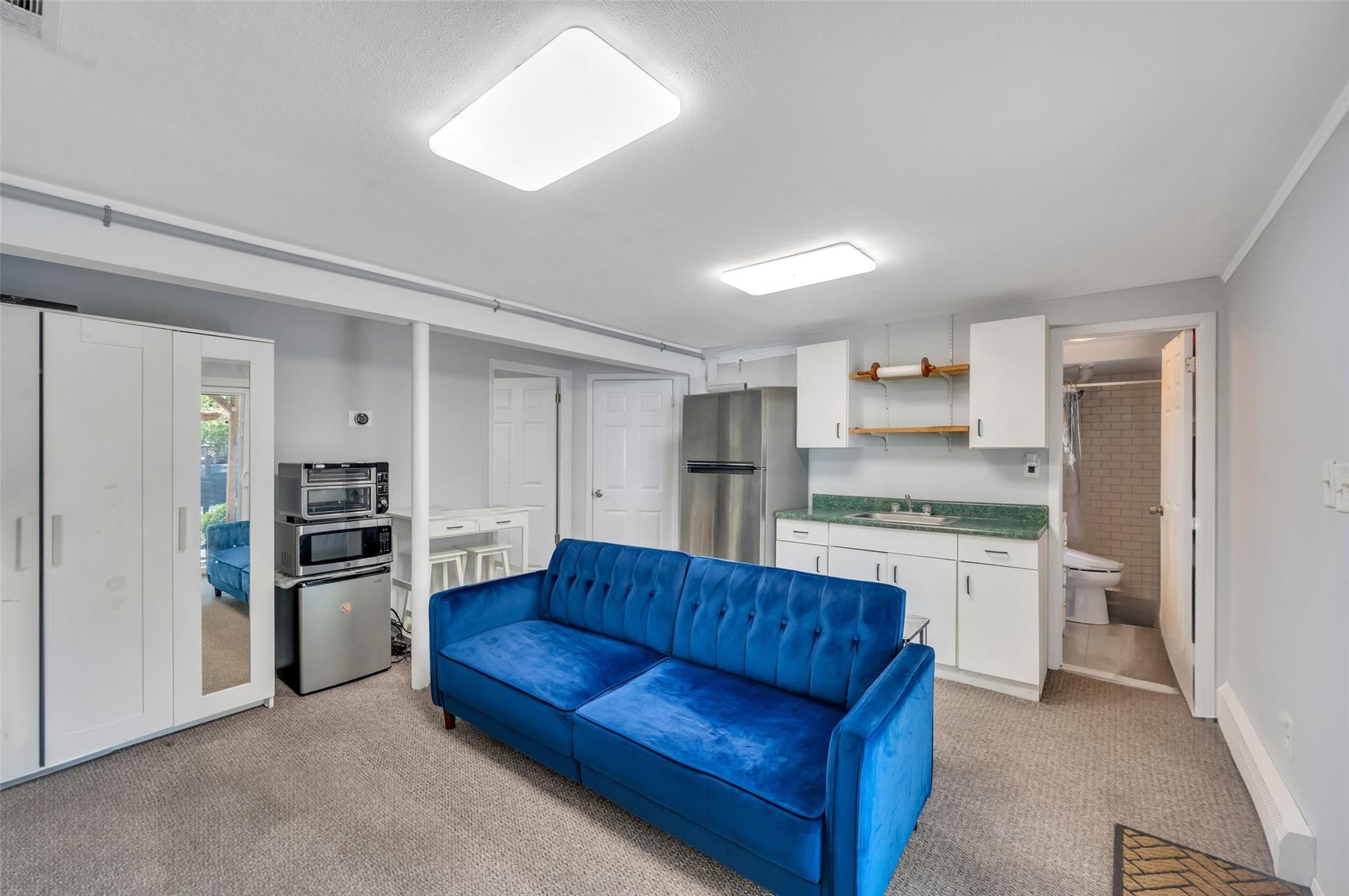 1056 Terry Road, Ronkonkoma, New York image 27