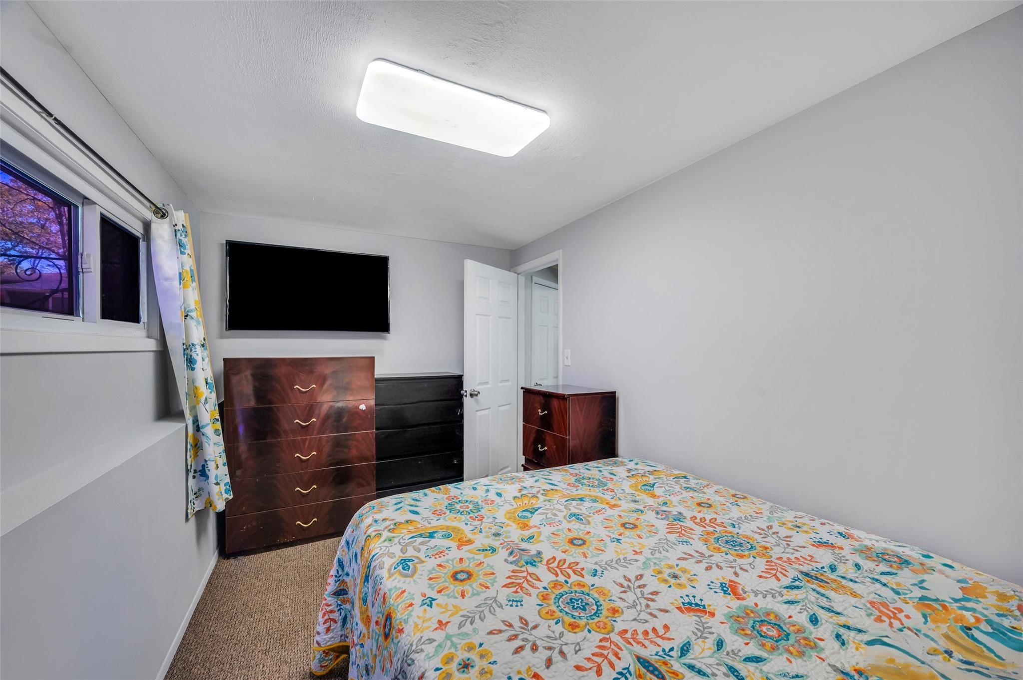 1056 Terry Road, Ronkonkoma, New York image 31