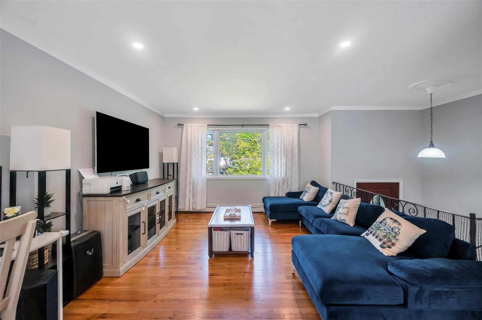 1056 Terry Road, Ronkonkoma, New York image 12