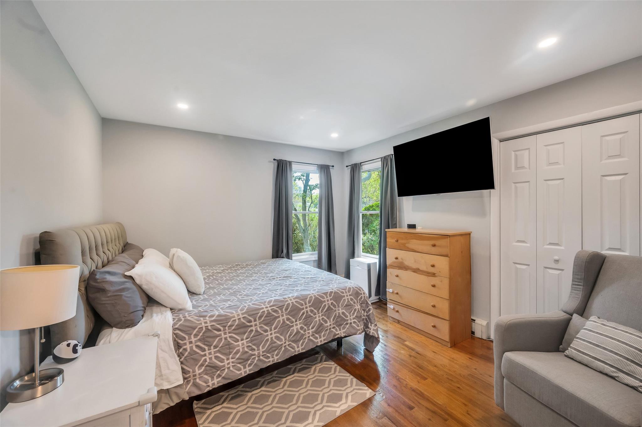 1056 Terry Road, Ronkonkoma, New York image 19