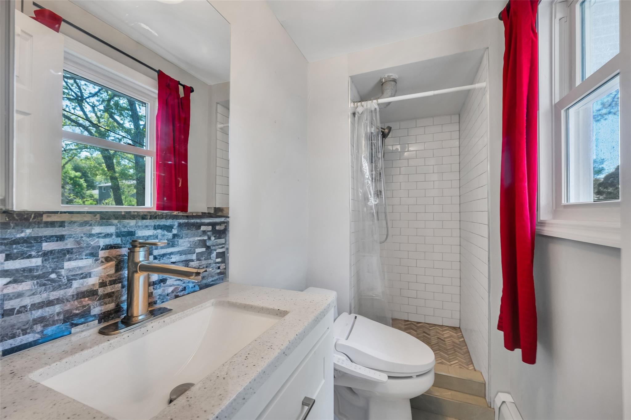 1056 Terry Road, Ronkonkoma, New York image 29