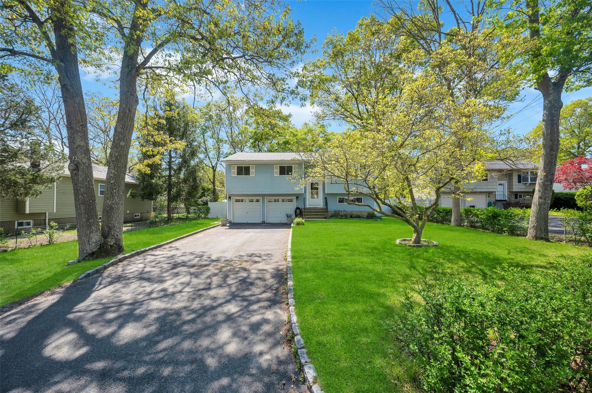 1056 Terry Road, Ronkonkoma, New York image 4