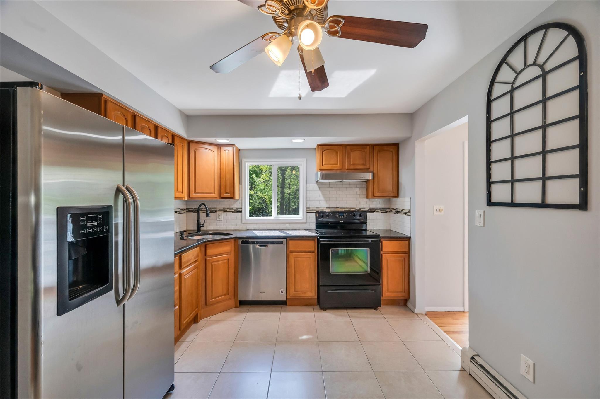 1056 Terry Road, Ronkonkoma, New York image 5