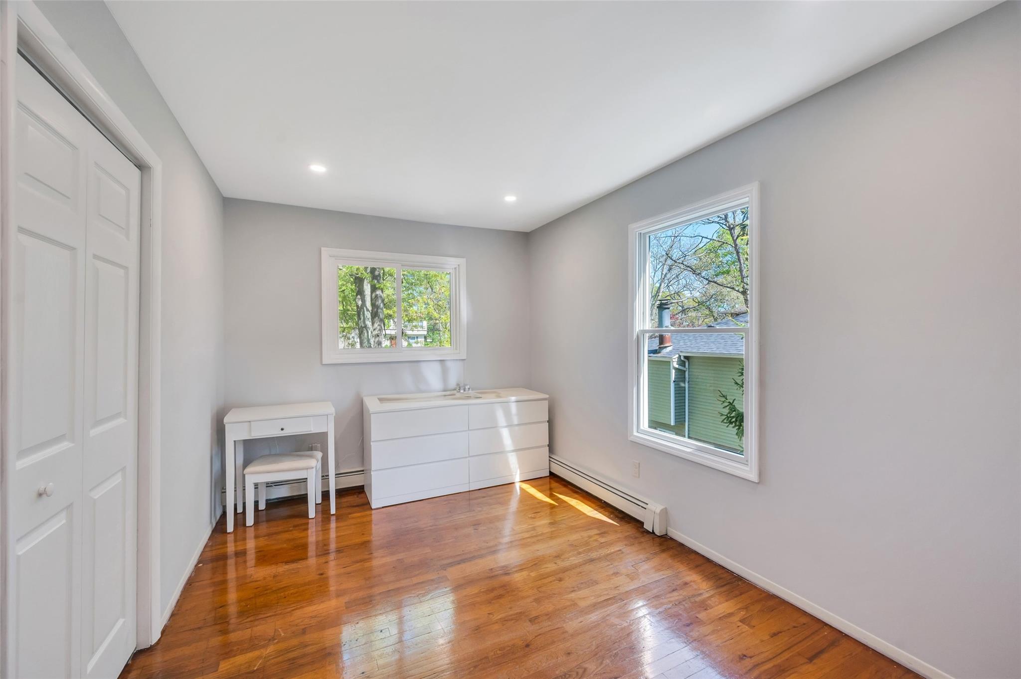 1056 Terry Road, Ronkonkoma, New York image 20