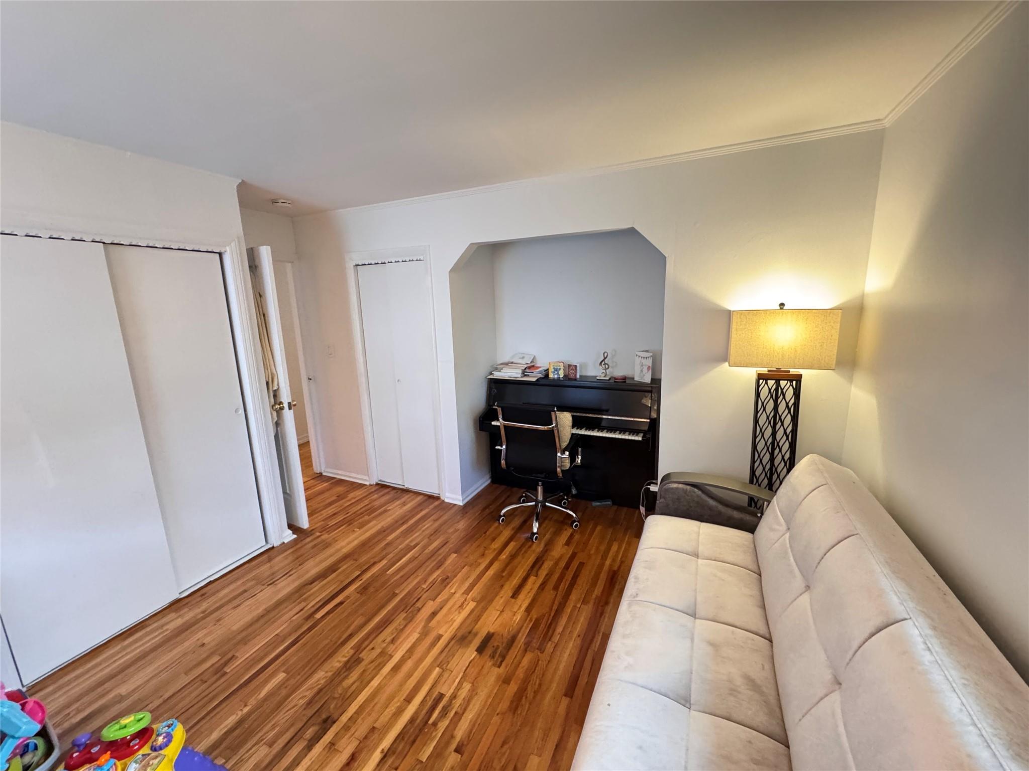 6 Cinque Drive, Farmingdale, New York image 16