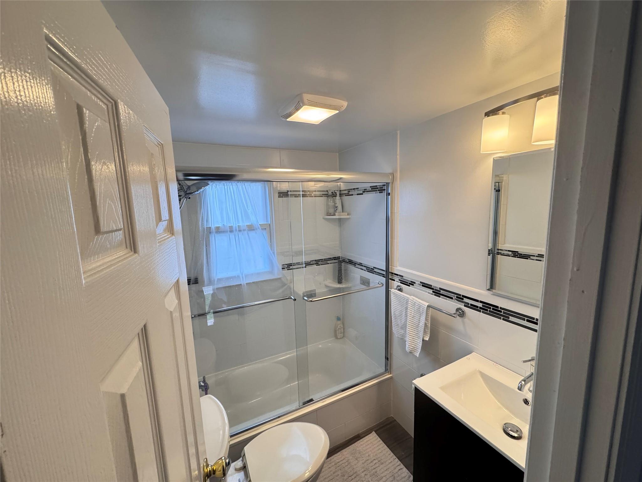 6 Cinque Drive, Farmingdale, New York image 27