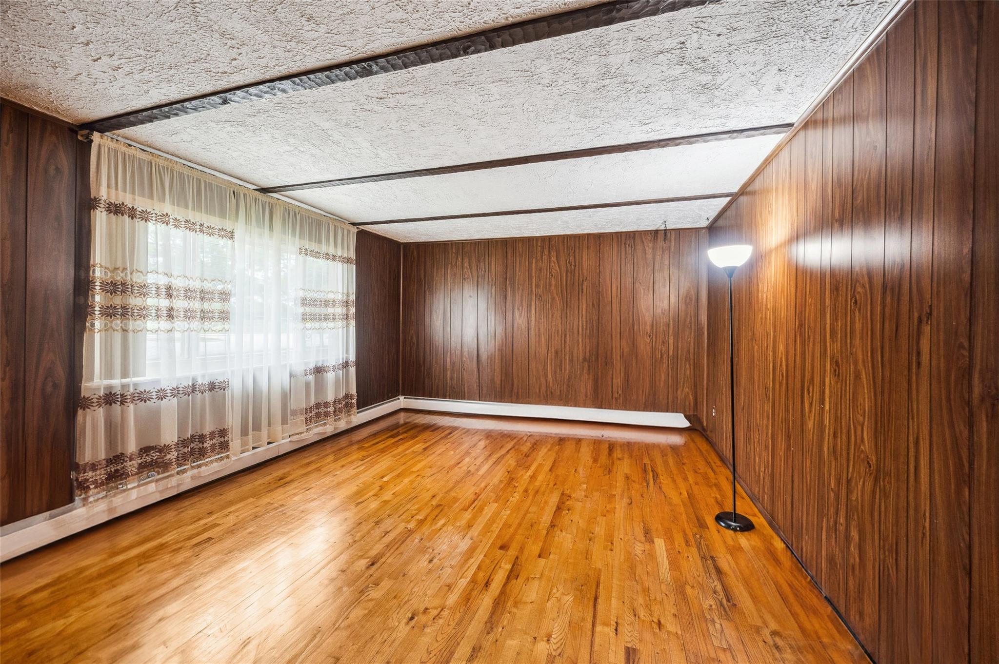 75 S 32nd Street, Wyandanch, New York image 5