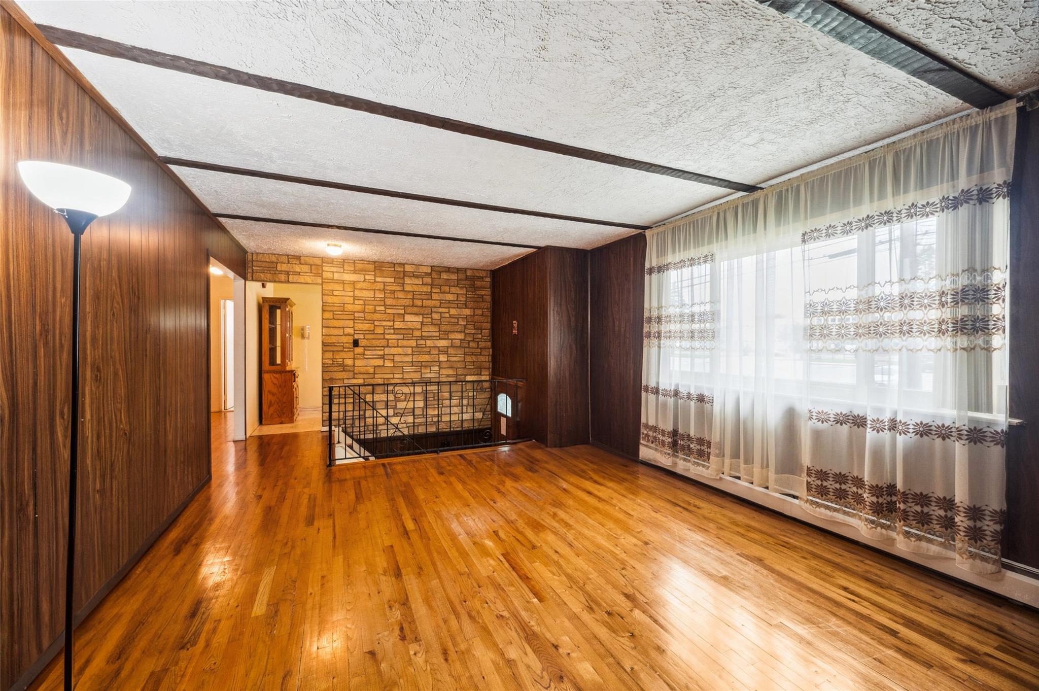 75 S 32nd Street, Wyandanch, New York image 4