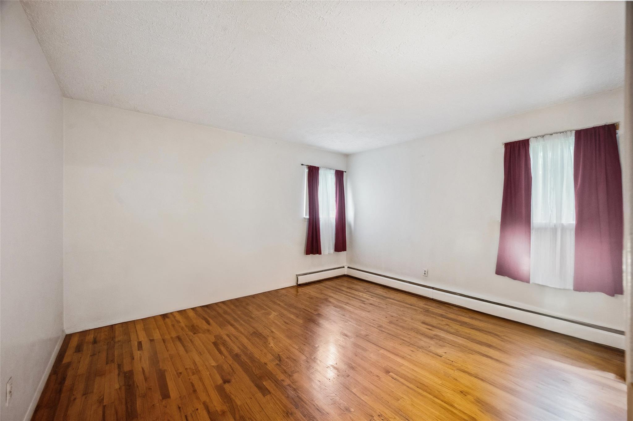 75 S 32nd Street, Wyandanch, New York image 10