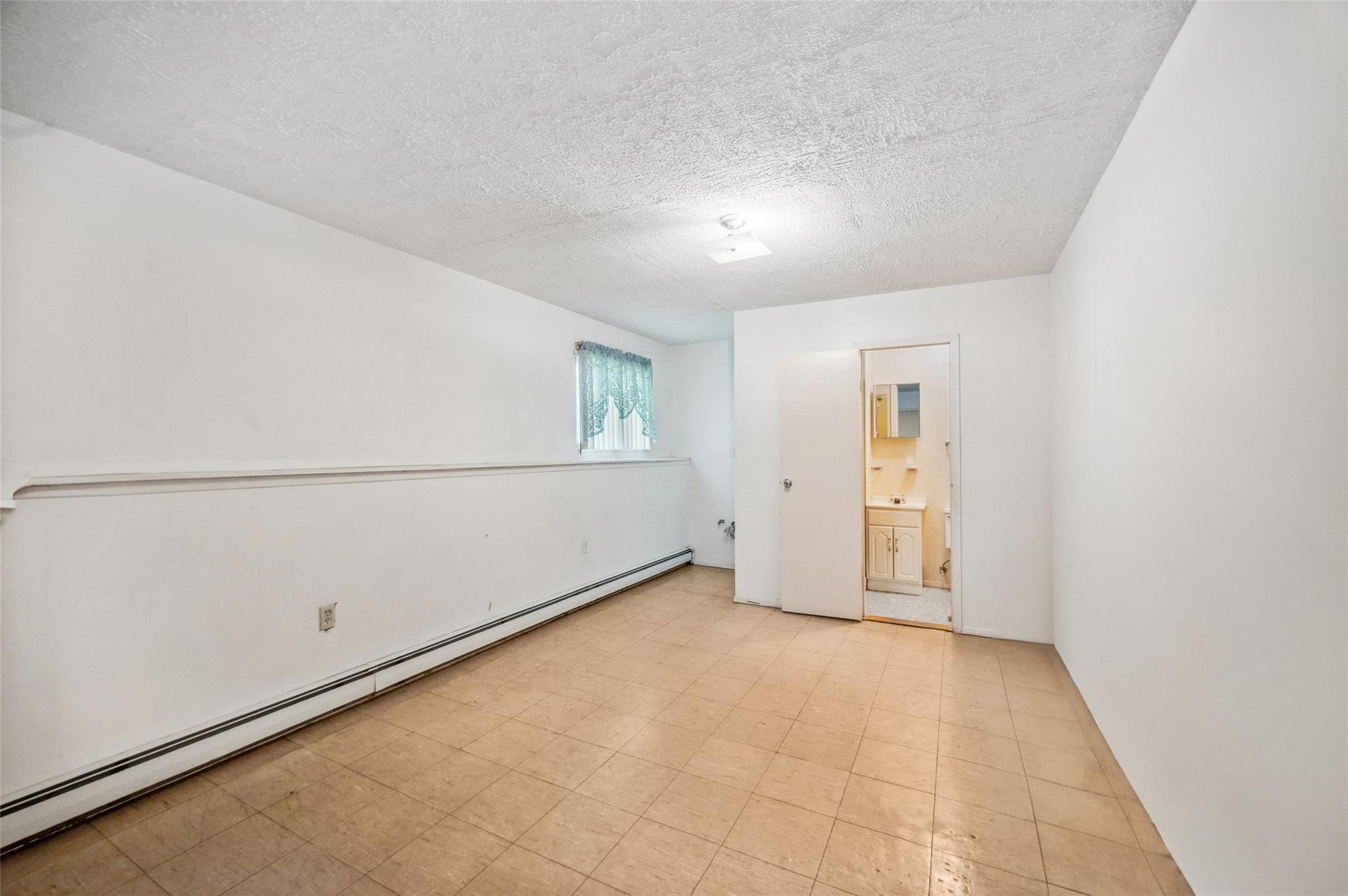 75 S 32nd Street, Wyandanch, New York image 17