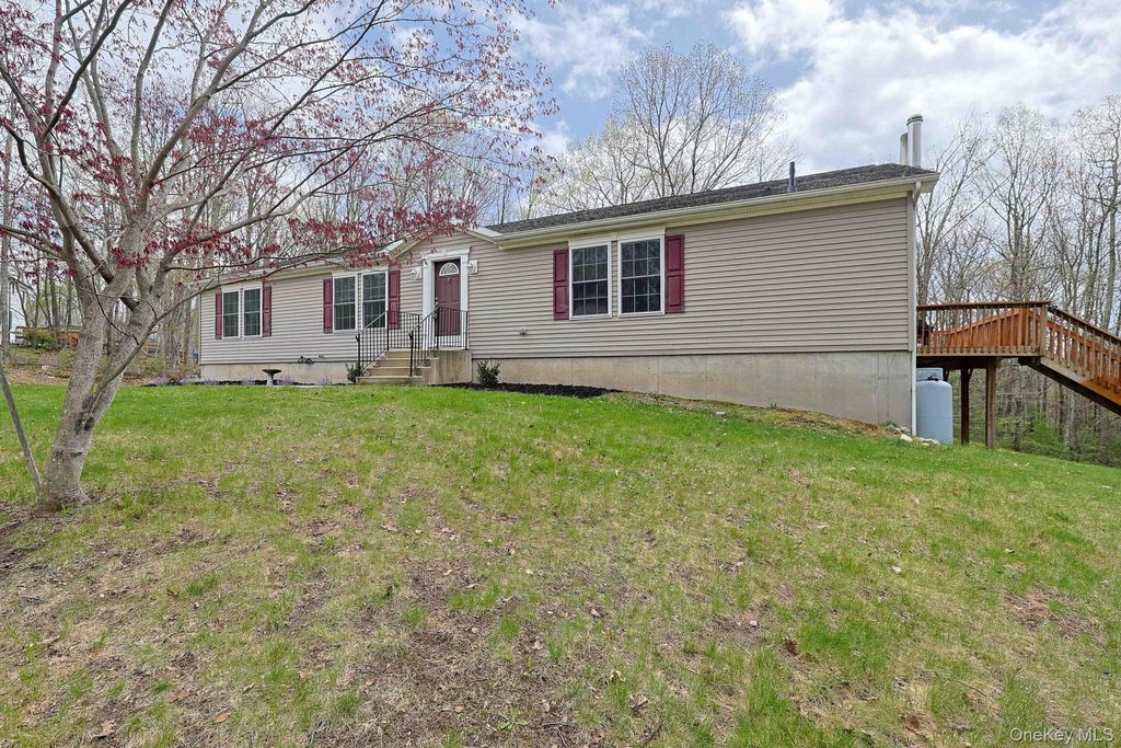 Photo of 70 Sawyer Lane, Pine Bush, NY 12566 (MLS # 975780)