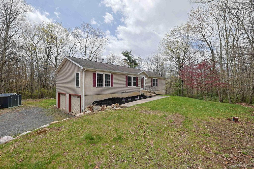 Photo of 70 Sawyer Lane, Pine Bush, NY 12566 (MLS # 975780)