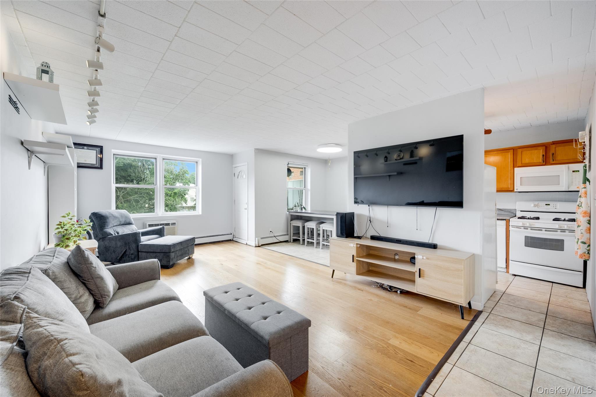 510 Midland Avenue 3L