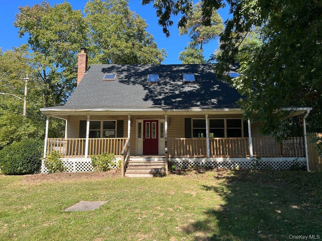 Photo of 225 Rocky Point Landing Road, Rocky Point, NY 11778 (MLS # 923143)