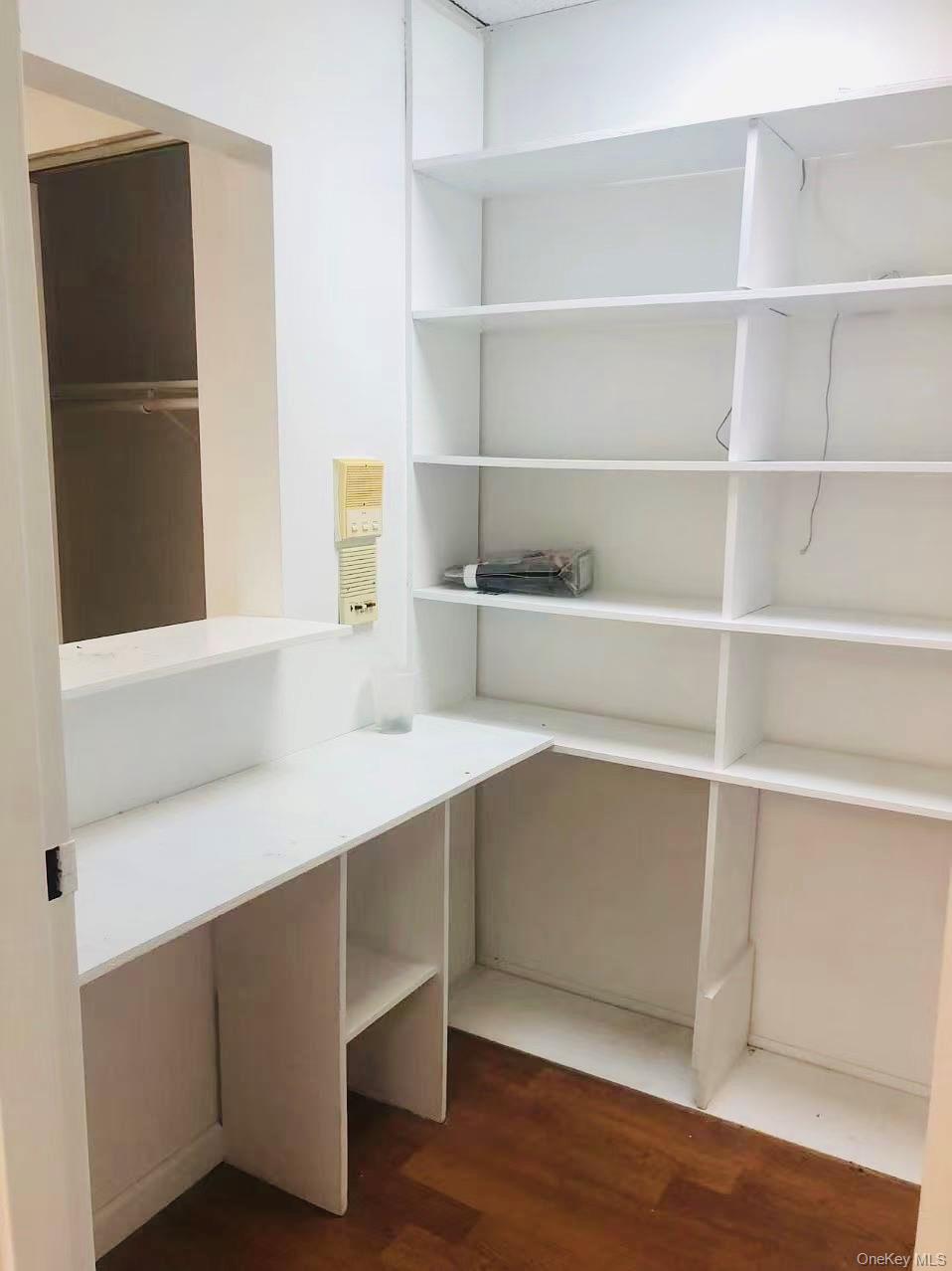 133 - 36 41st Road 2G