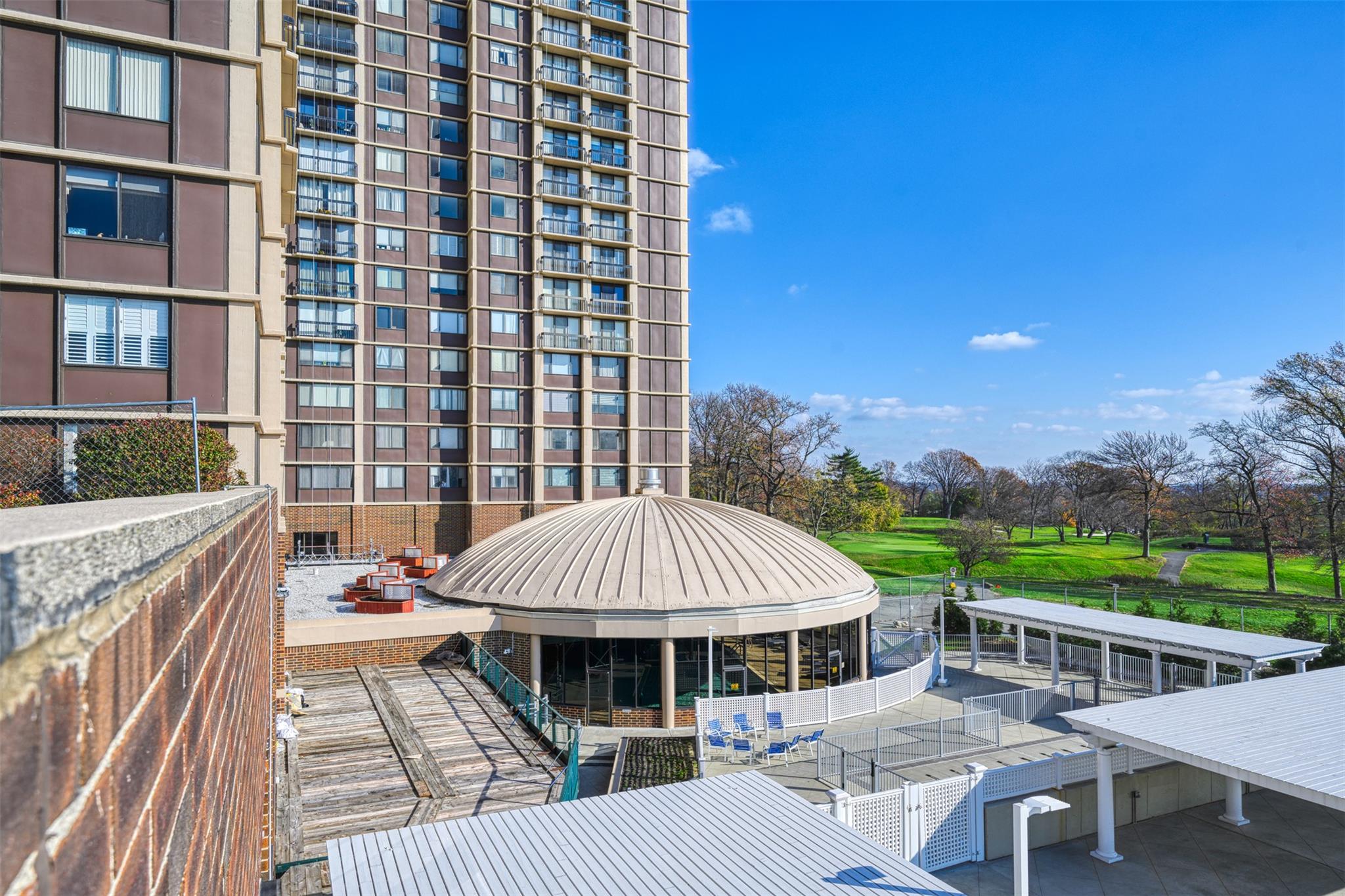 269-10 Grand Central Parkway Pkwy #18-O, Floral Park, New York image 39
