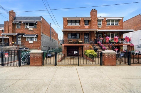 Multifamily For Sale - 545 Hollywood Avenue<br/> Bronx, NY 10465