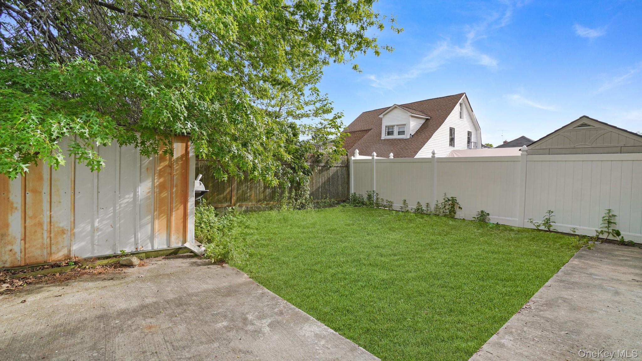 177-28 129th Avenue - Photo 3