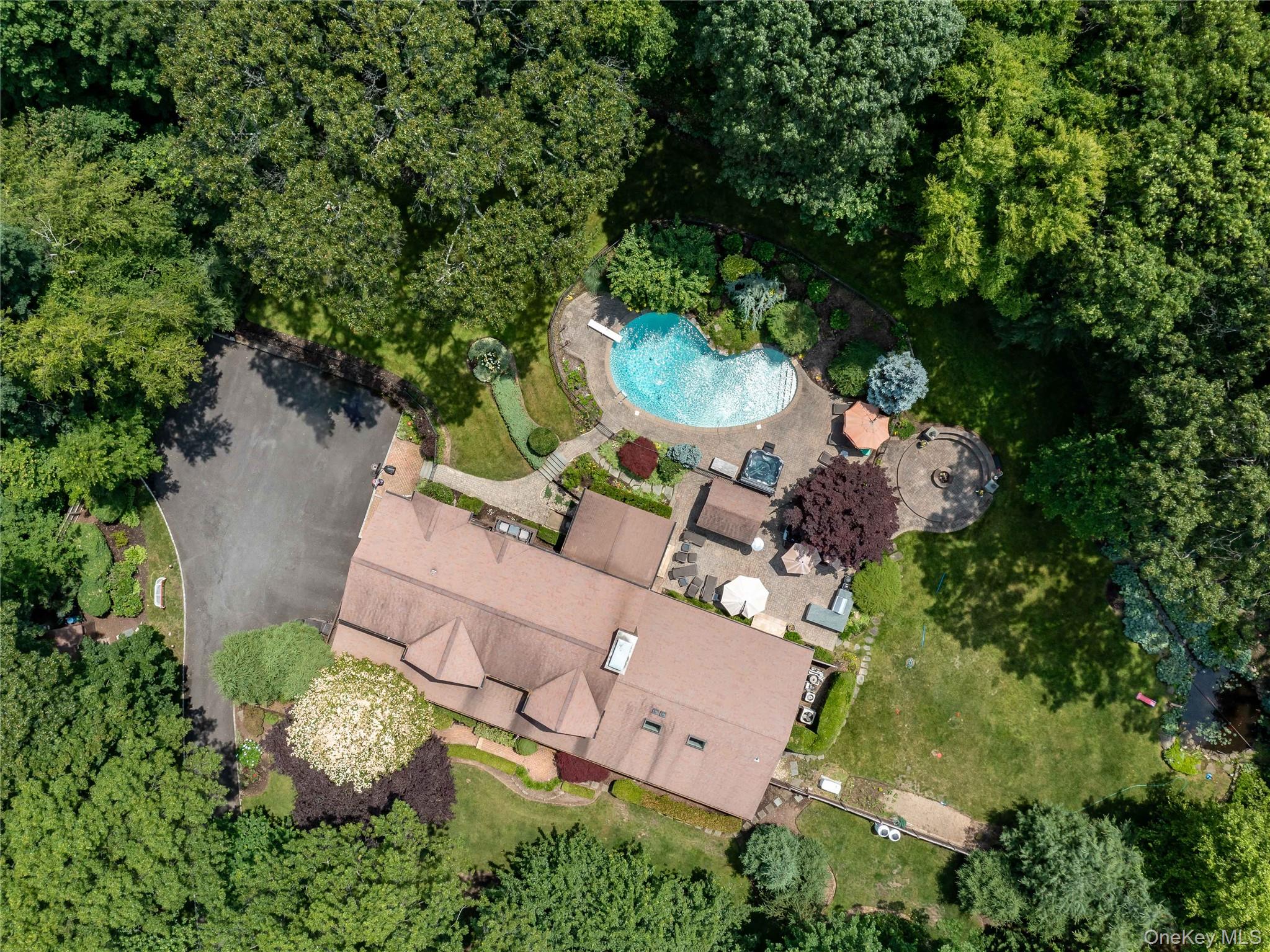 6 Arbutus Road