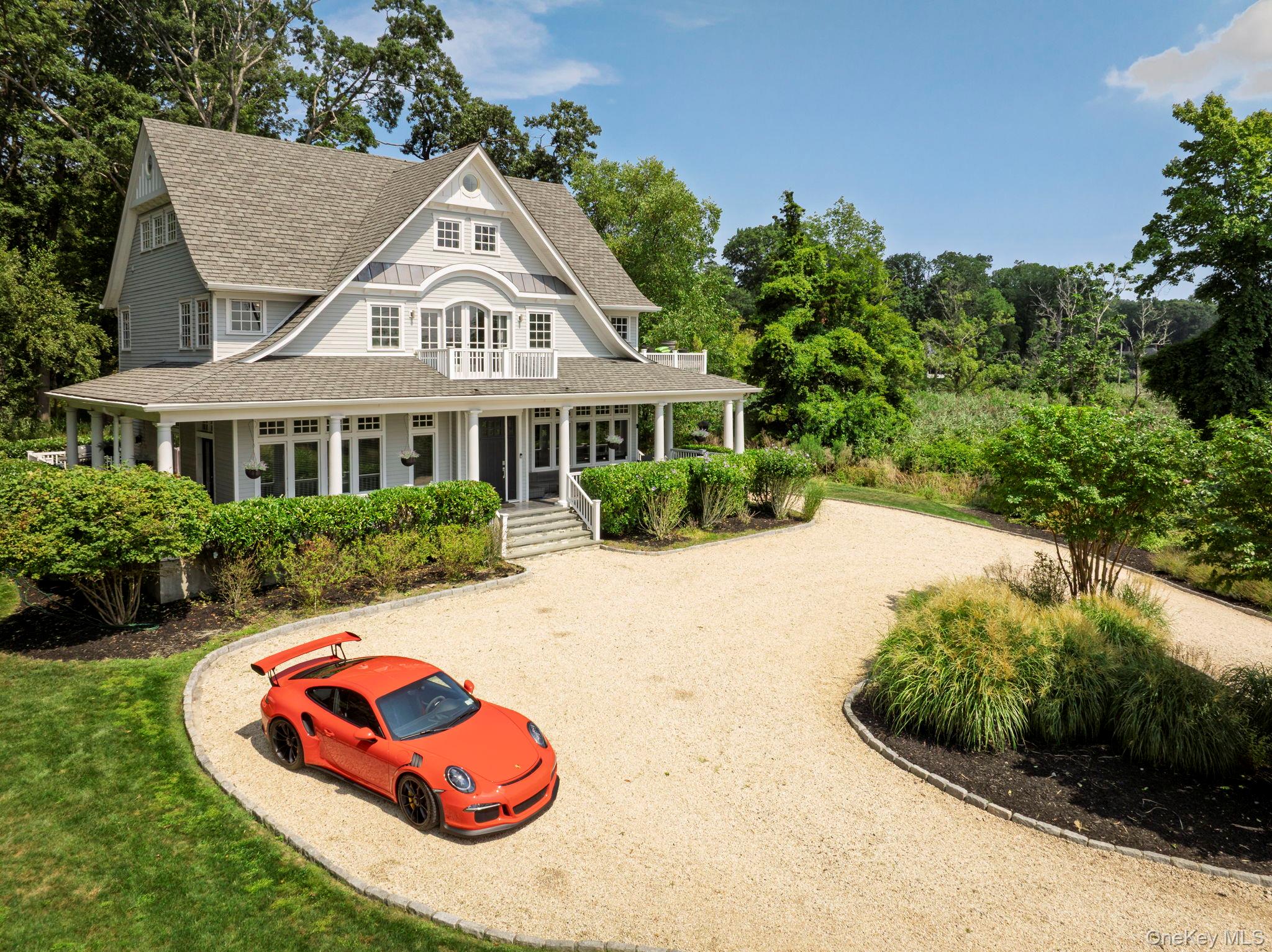 89 Lloyd Harbor Road