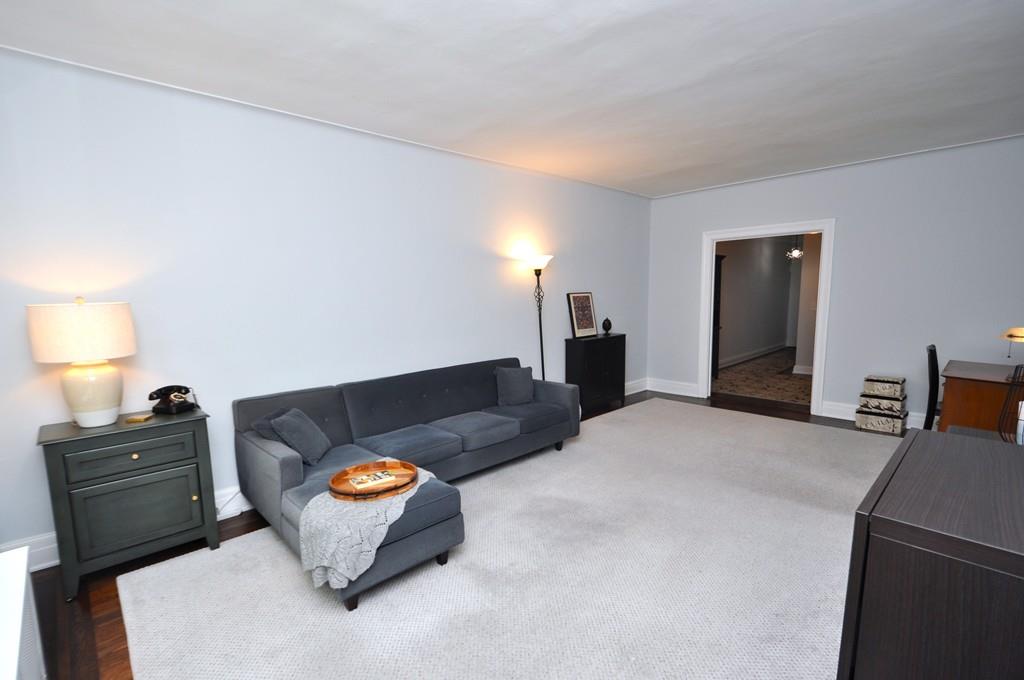 Scarsdale, New York 10583, United States, 1 Bedroom Bedrooms, ,1 BathroomBathrooms,Residential,Pending,129443