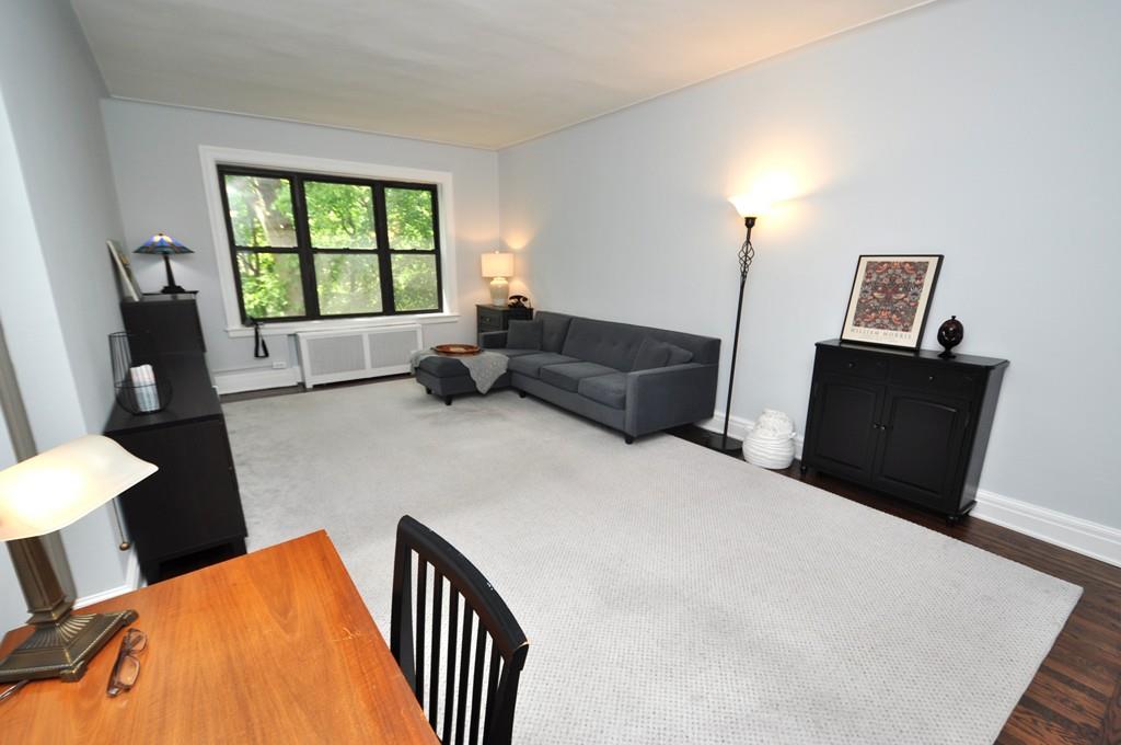 Scarsdale, New York 10583, United States, 1 Bedroom Bedrooms, ,1 BathroomBathrooms,Residential,Pending,129443