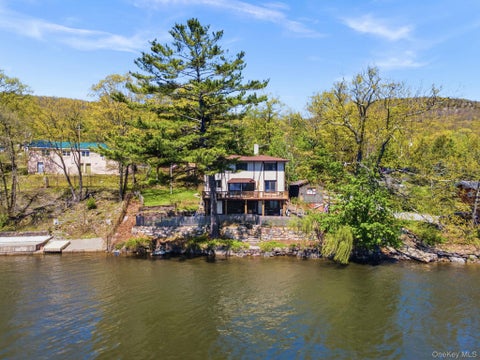Apartment For Rent - 194 Jersey Avenue #B<br/> Greenwood Lake, NY 10925